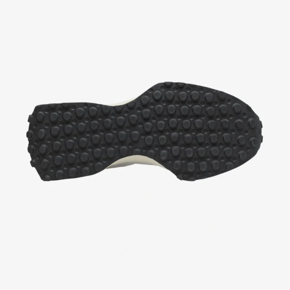 NWT New Balance 327 in White/Black (RARE) | Trendy Running/Walking Shoes 👟 - Picture 9 of 11